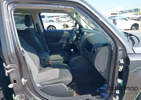 2016 Jeep Patriot Latitude из США, поврежденный, VIN 1C4NJPFB5GD655603